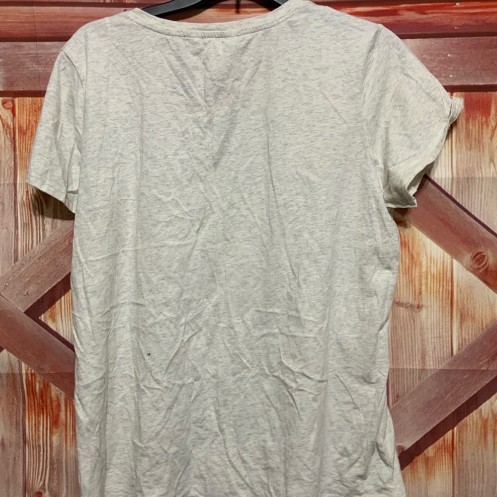 Peanuts gang, Snoopy in fall.  Laura Conrad T-shirt gently worn. Cute nice shape - Picture 4 of 4